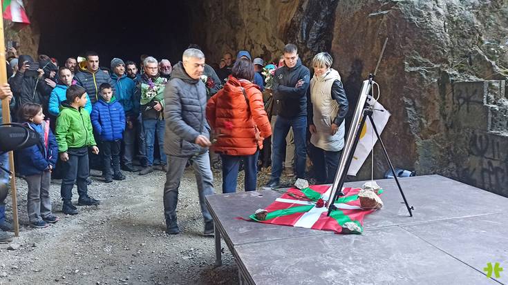 [ARGAZKIAK] Mikel Zabalza gogoan izan dute Endarlatsan