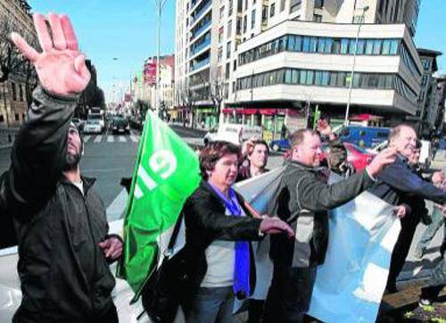 Abeltzaintzako sektoreek bizi duten krisi sakonari aurre egiteko plana eskatu du EHNEk