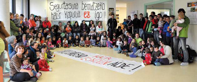 Haur Eskolen baldintzak okertuko direla salatzeko elkarretaratzeak eginen dituzte
