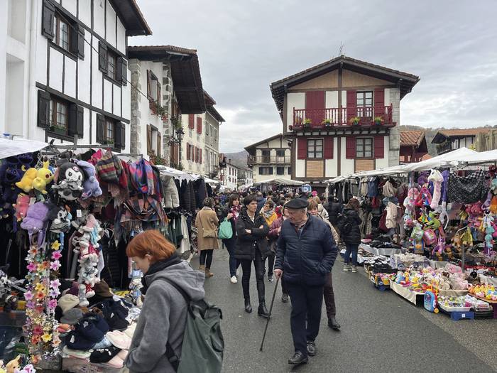 Aziendarik gabeko Lesakako feriak ospatuko dituzte ortzegunean