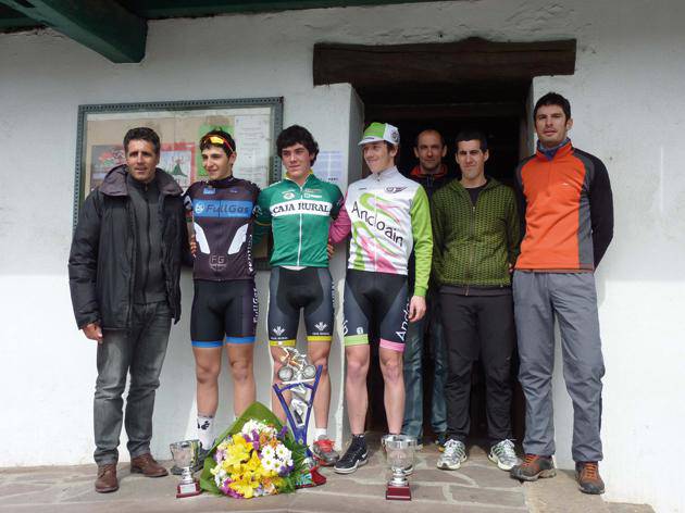 207 txirrindulari XXXVI. Felix Errandonea Memorialean 
