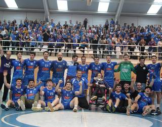 Lauko finala Donezteben jokatzeko helburuarekin gaur hasiko dute Errekako gizonezkoek txapeldunen fasea