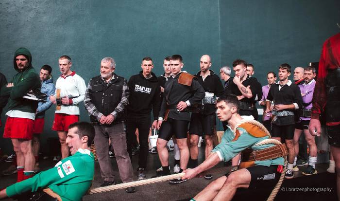 600 kiloko txapela ere lor dezakete Beti Gazteko mutilek larunbatean Abadiñon