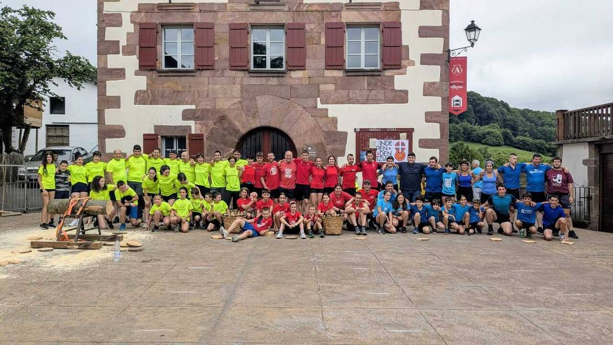 [ARGAZKIAK] Giro polita Baztangoizako bestaren bigarren edizioan