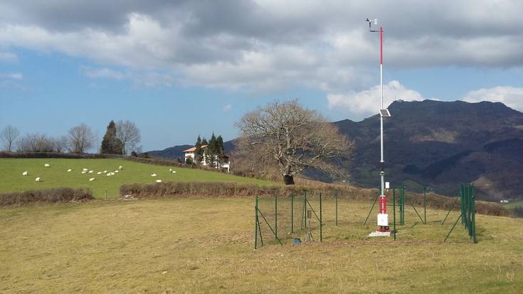 Erauntsi haundiak bota ditu bart arratsean