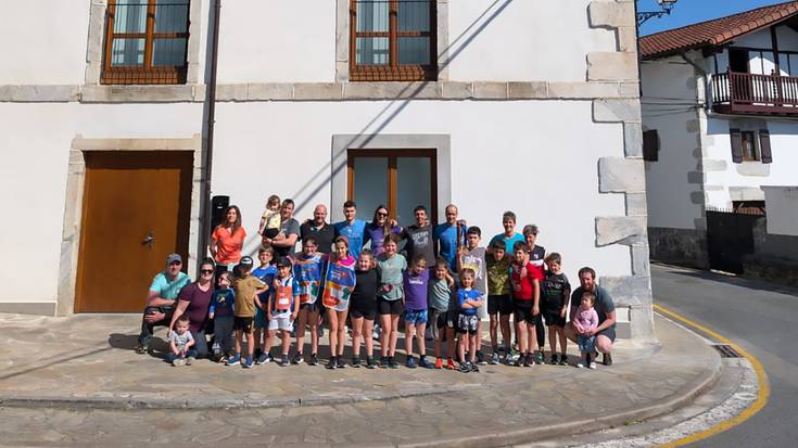 [ARGAZKIAK] Korrika Ttikia egin dute Igantzin