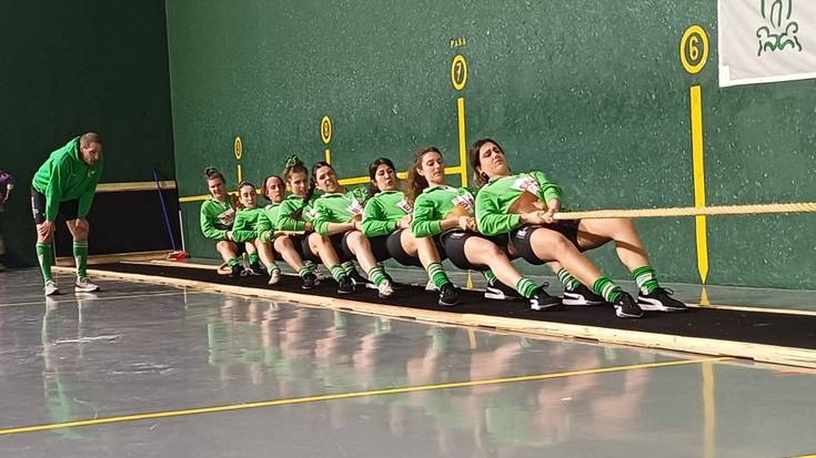 Euskal Herriko bi txapel Lesakan janzteko aukera ederra du larunbatean Beti Gazte sokatira taldeak