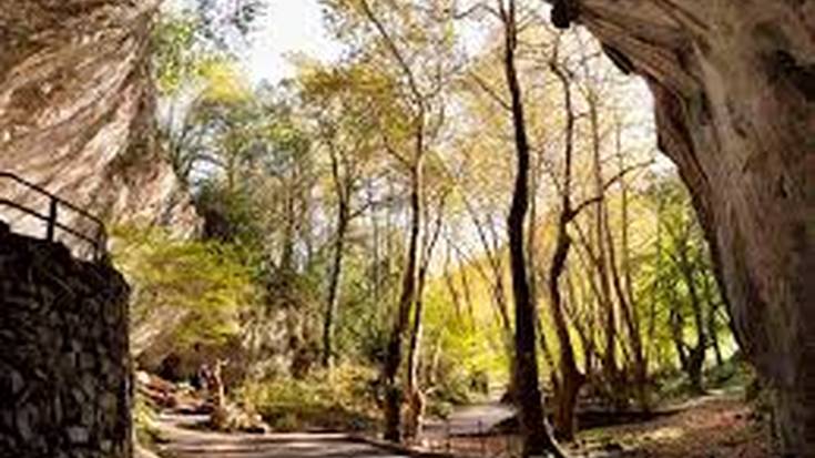 Zugarramurdiko lezeak egunkarietan