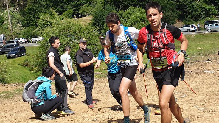 Jon Ander Zabaleta leitzarra, Hodei Lujanbio goizuetarra eta Leire Baraibar aresoarra EH Mendi Erronkako podiumera igo dira