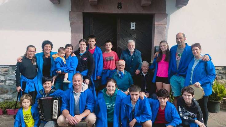 Aniztarrek ederki hasi dute hilabetea herriko bestak ospatuz