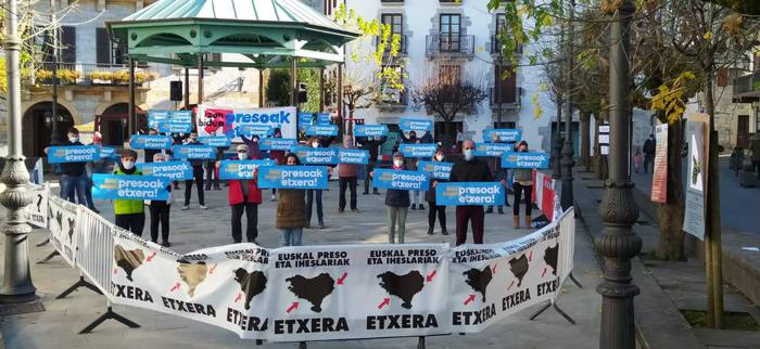 Eskualdeko Ernaik Eguberrietan preso politikoei gutunak idazteko deia luzatu dute