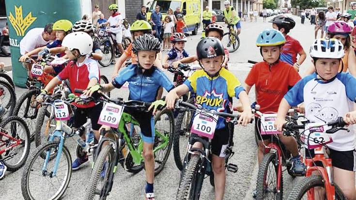 Herri arteko txirrindulari gazteen topaketa igandean Anizen